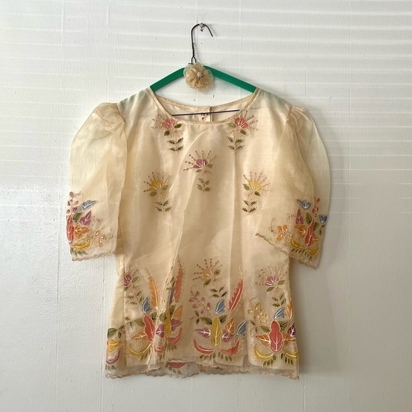 VINTAGE Handmade Floral Embroidered Blouse Skirt with Scarf - Picture 3 of 14